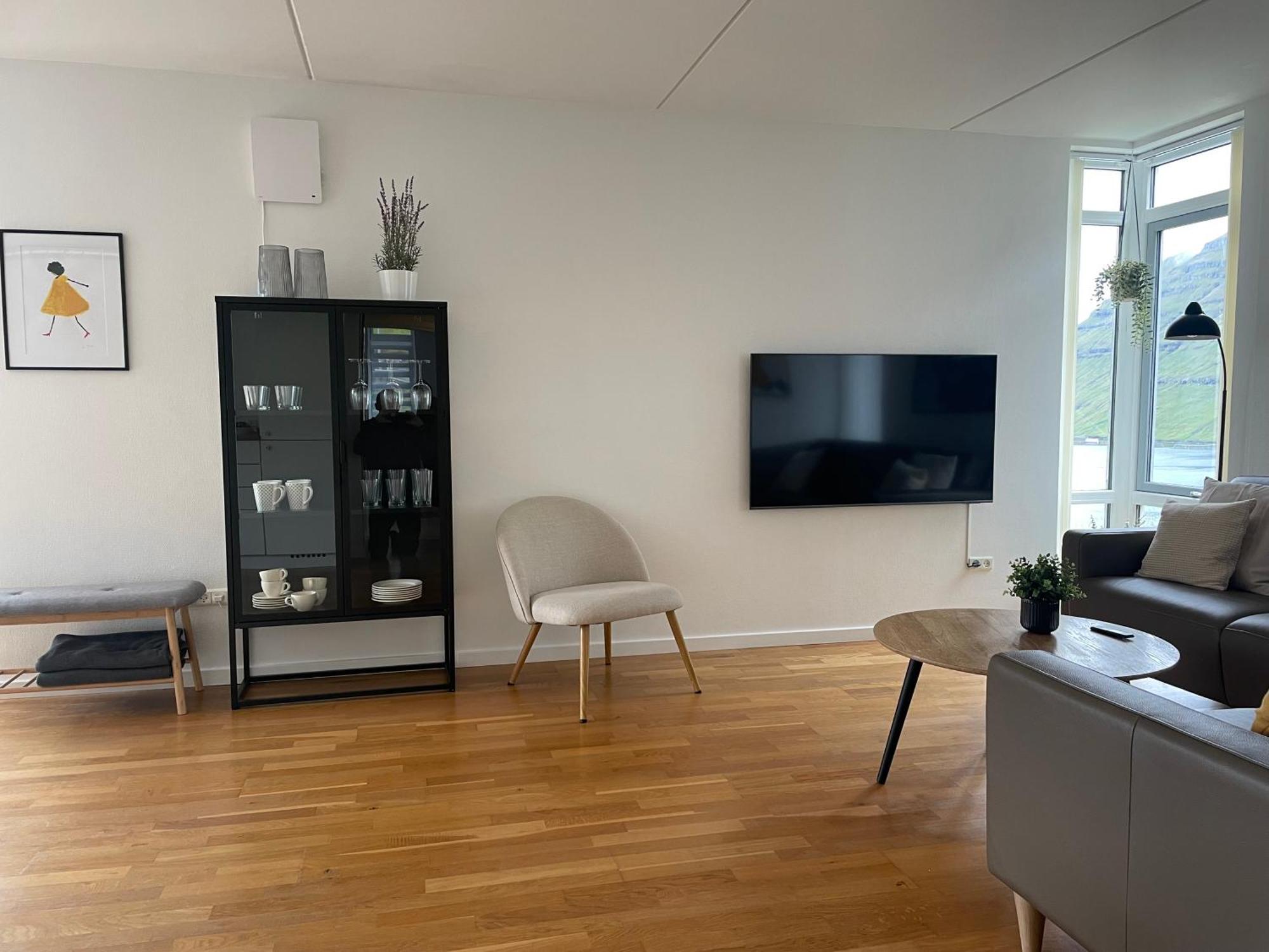 Unique Sea & Landscape View And Spacious Apartment Klaksvík Екстериор снимка